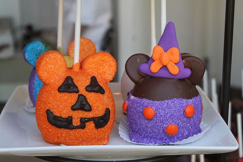 witch minnie candy apples